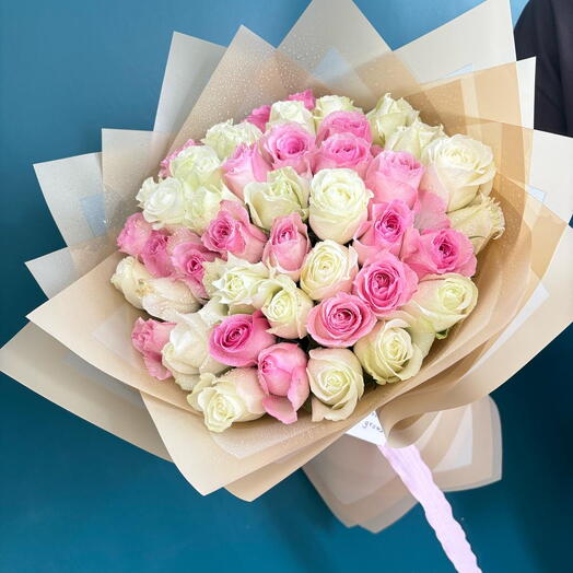 35 white and pink rose bouquet