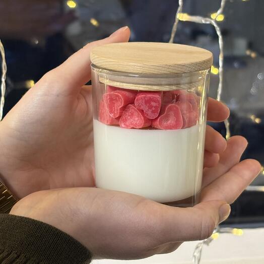 Soy wax candle with hearts  Swieca sojowa z serduszkami
