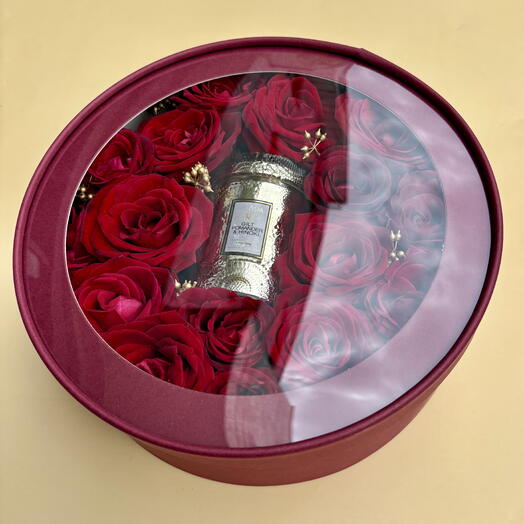 Flowers with a candle in a box «Classic red   gold»