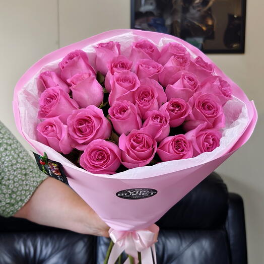 Bouquet of 25 pink roses