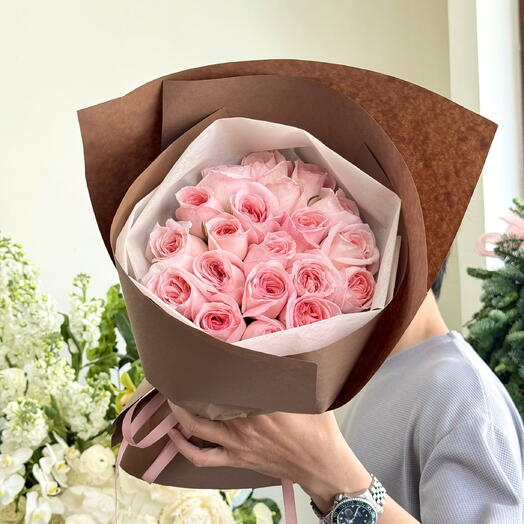 Bouquet of 21 o Hara roses! Win Her heart at first sight :)