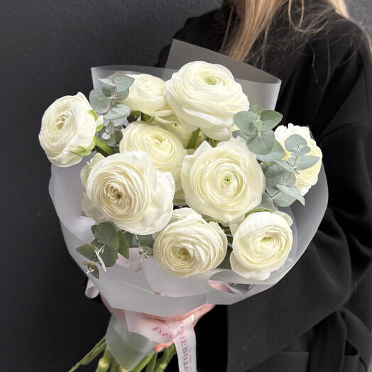 White ranunculus 15 and eucalyptus