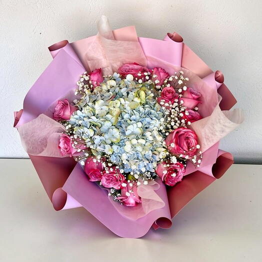 Ramo Dilo con Amor – Hortensias Azules y Rosas Rosas | Bouquet Romantico Elegante