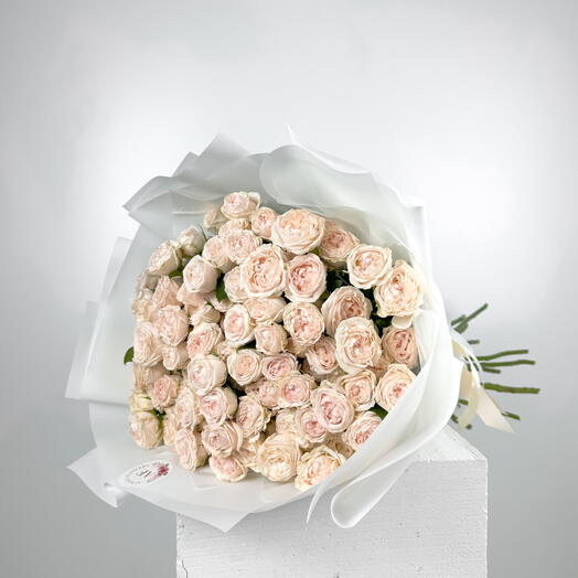 Cream spray roses bouquet 21pcs