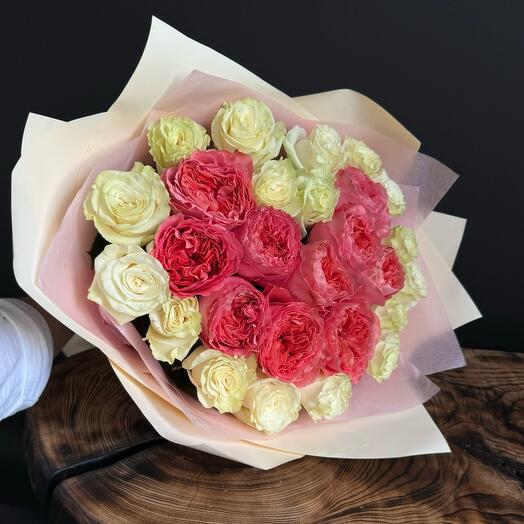 Heart - 27 Ecuadorian Roses