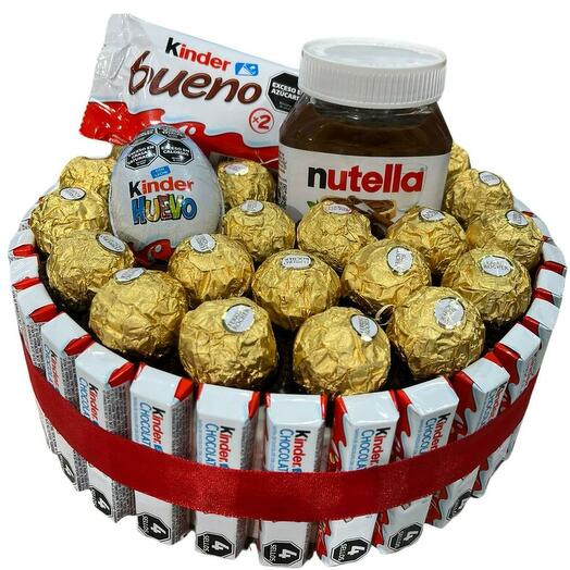 TORTA DE CHOCOLATES KINDER ROCHER PREMIUM