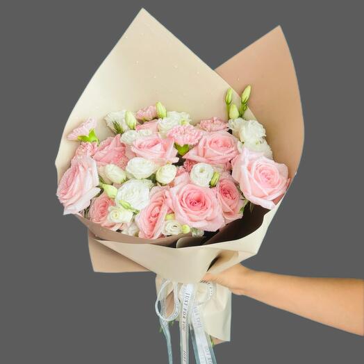 Mix with roses and Lisianthus (Eustoma)