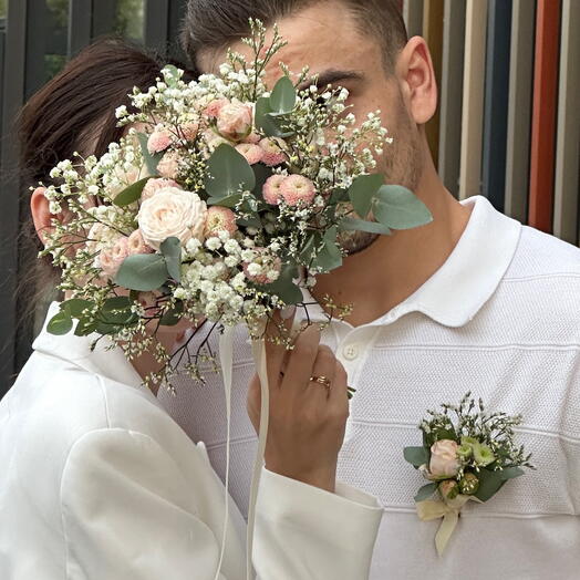 Wedding bouquet plus buttonhole