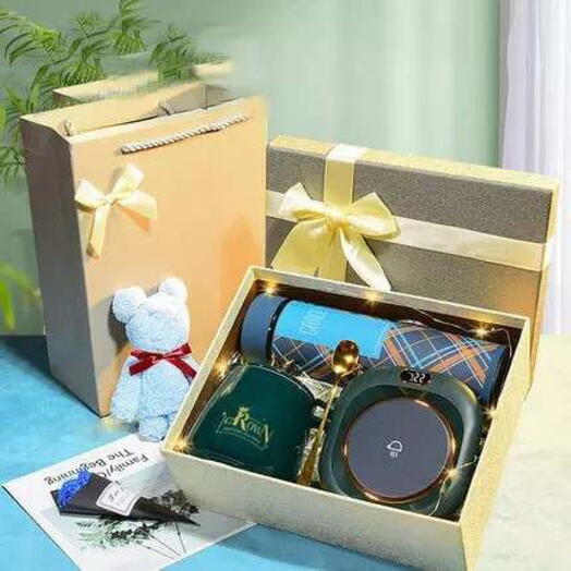 Special Luxury 5 in one Piece Gift Hamper – The Perfect All-in-One Surprise