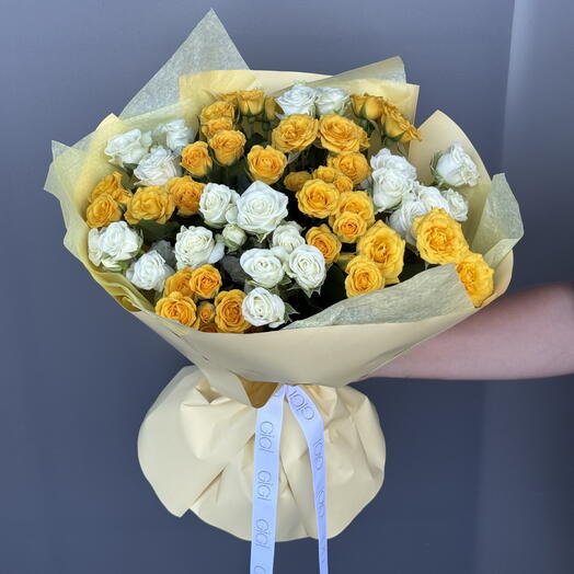 Spray Roses white and yellow
