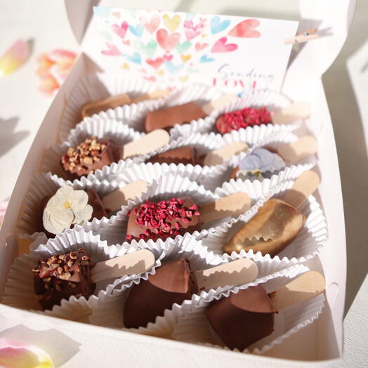 BELGIAN CHOCOLATE-COVERED BANANAS