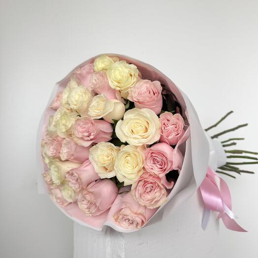 31 light pink   white roses