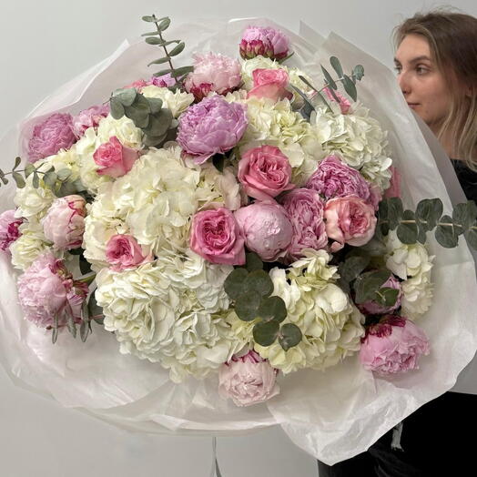 Peoniya Həyəcanı - peoniya, hortensiya, bağ gülü, evkalipt