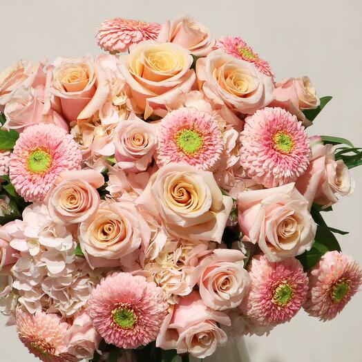 So sweet, Roses, Hydrangea and Gerberas