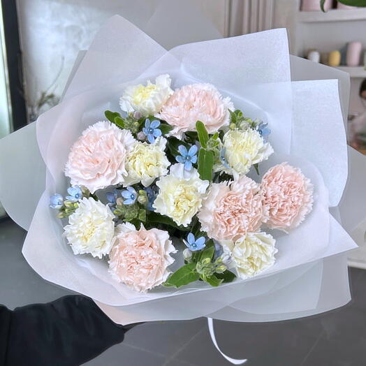 Szegfűcsokor oxypetalummal