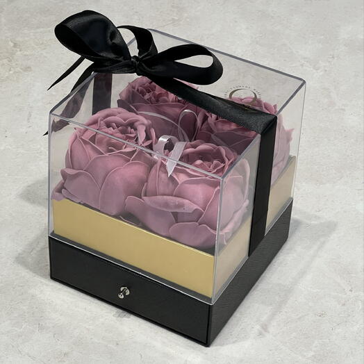 Kutuda sabun şakayık