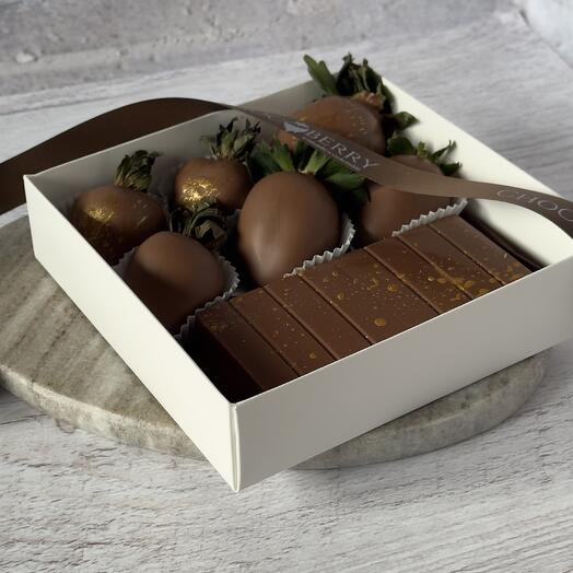 Dubai mini chocolate set and 6 strawberries