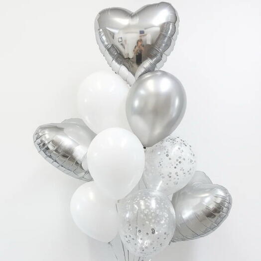Букет из 9 шаров серебро с сердцами