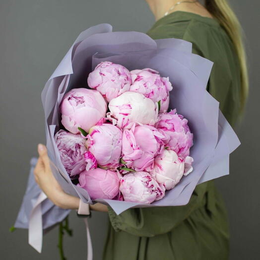 Букет из розовых пионов Сара Бернар, 11 шт
