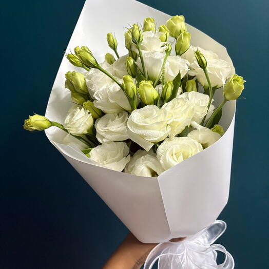 Lisianthus or Eustomas bouquet