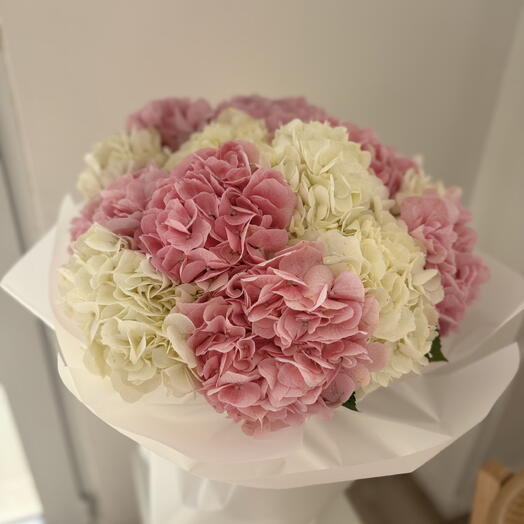 15 Mix hydrangeas