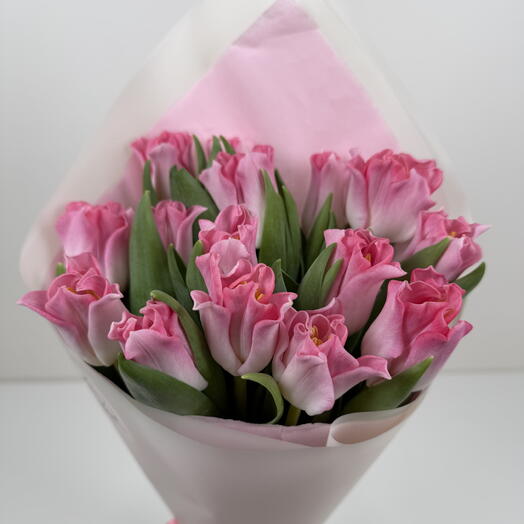 Tulips Bouquet Crown Dynasty