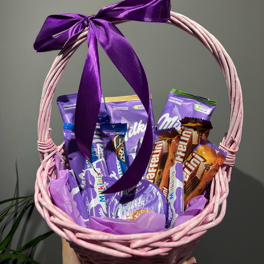 Milka Basket Сладости в корзине