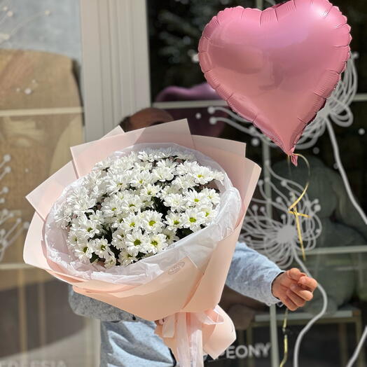 Csokor krizantém, léggömb szív