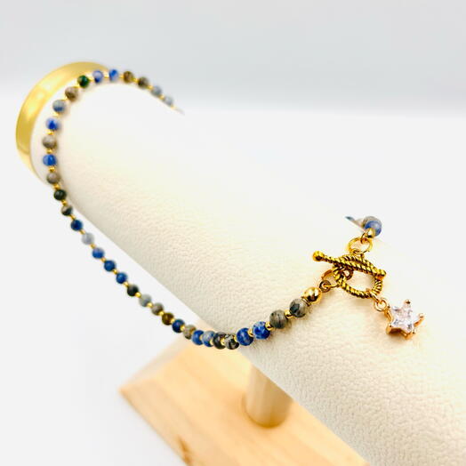 Красивое, нежное ожерелье из натурального индийского агата с подвеской