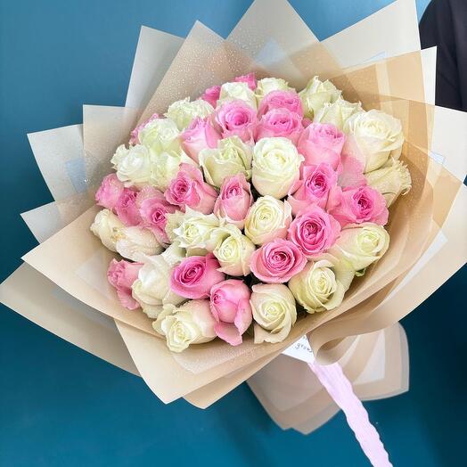 35 White-Pink Roses