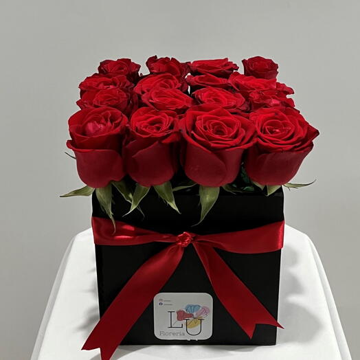 Caja rosas rojas