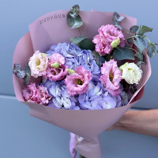 Eustoma and hydrangea Duo Bouquet