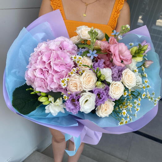 Авторский сборный букет «Элли»