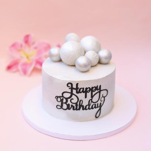 STRAWBERRY PLOMBIR CAKE