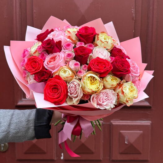 Pastel roses bouquet