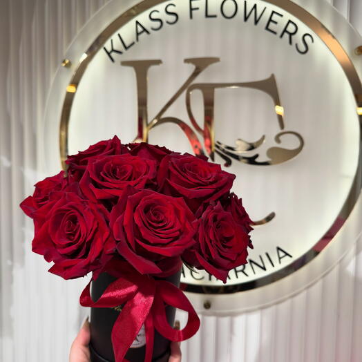 Roże czerwone w pudełku