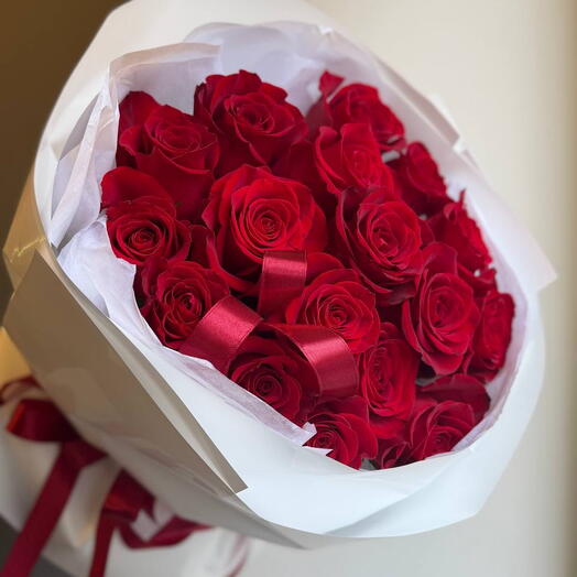 🌹Bouquet of 17 red roses