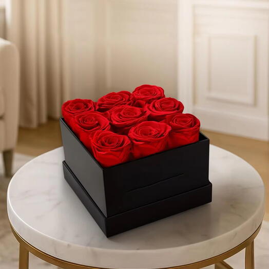 Real preserved rose flowers (Forever Roses) in box