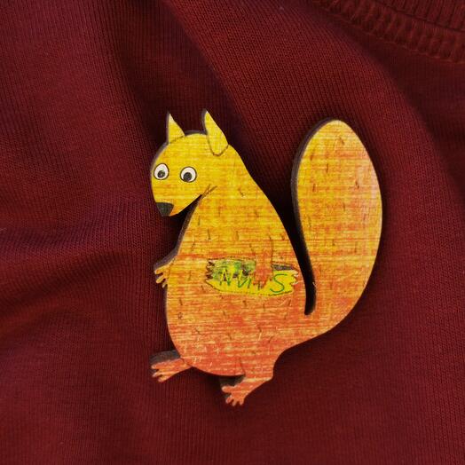 Chocolate Squirrel brooch