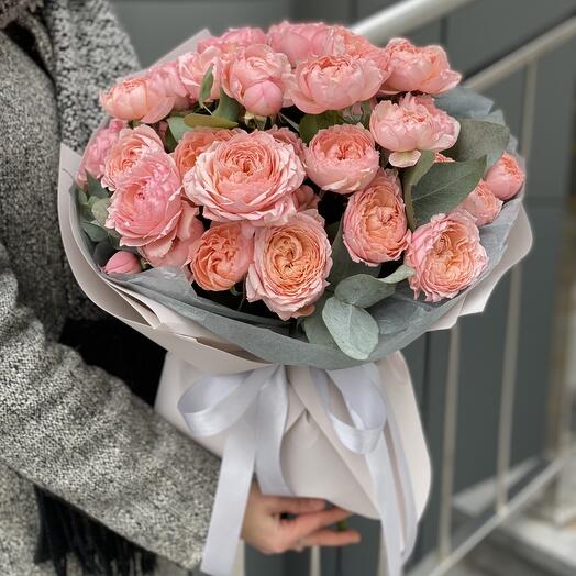 Букет Флорида из пионовидной розы Джульетта