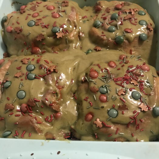 Cinnamon rolls 4 pcs