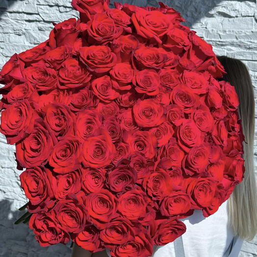 100 Red Roses - Premium Fresh Bouquet