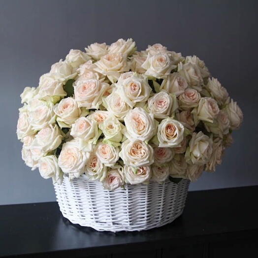 101 роза премиум в корзине