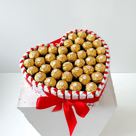 Sweet box Heart Kinder Chocolate   Ferrero Rocher
