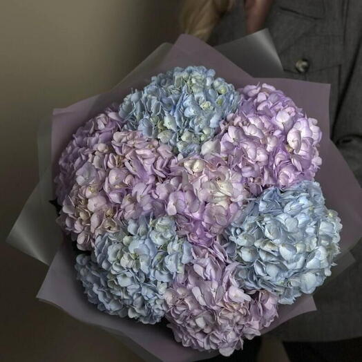 Букет с 9 гортензий