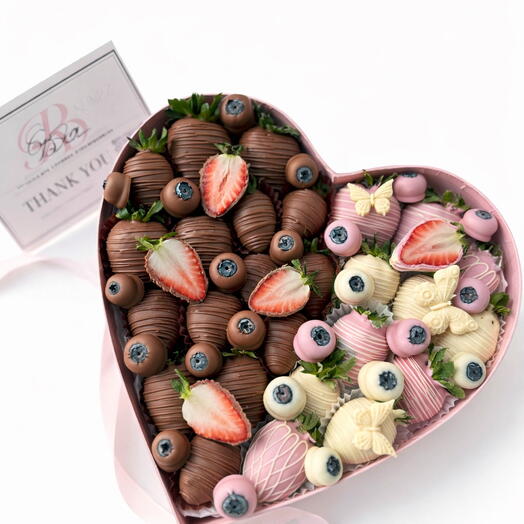 Pink Heart Strawberry Box 💕🍓