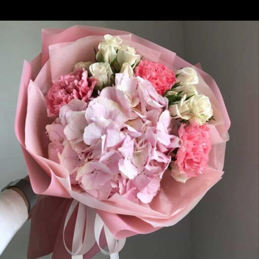 Mix hortensja goździk i Roża gałązkowa