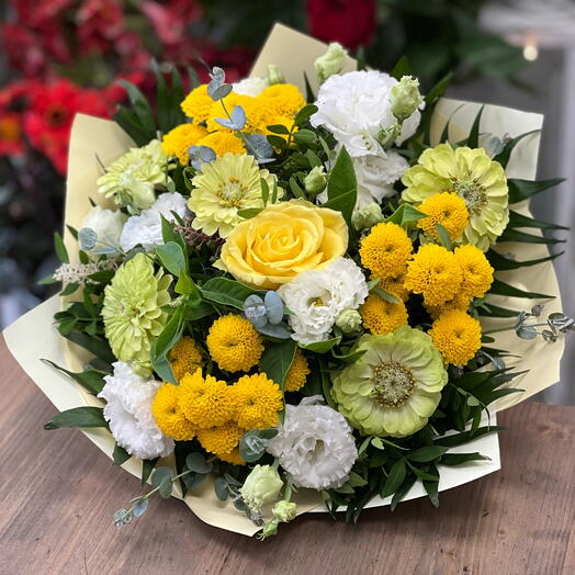 Yellow, white and green boquet S-size