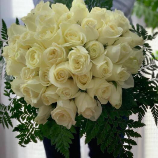 Ramo rosas blancas 100