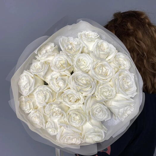 БУКЕТ ИЗ 25 ПРЕМИАЛЬНЫХ ПИОНОВИДНЫХ БЕЛЫХ РОЗ